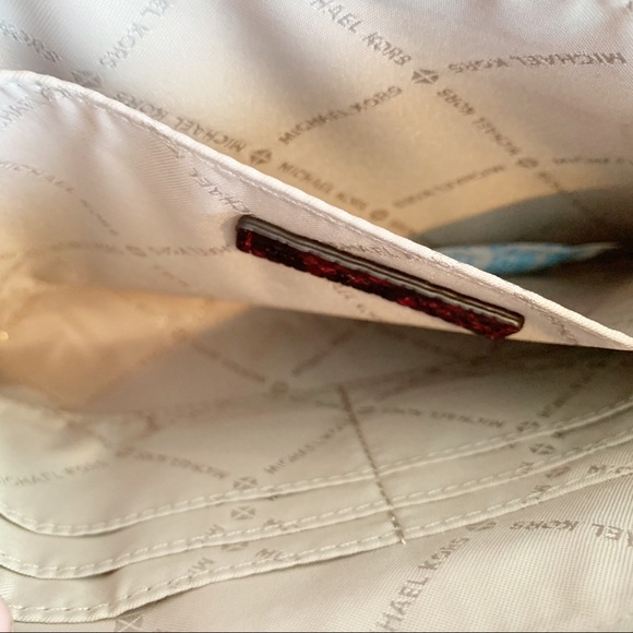 MICHAEL KORS Jet Set Large Clutch Embossed Leather - Picture 5 of 5